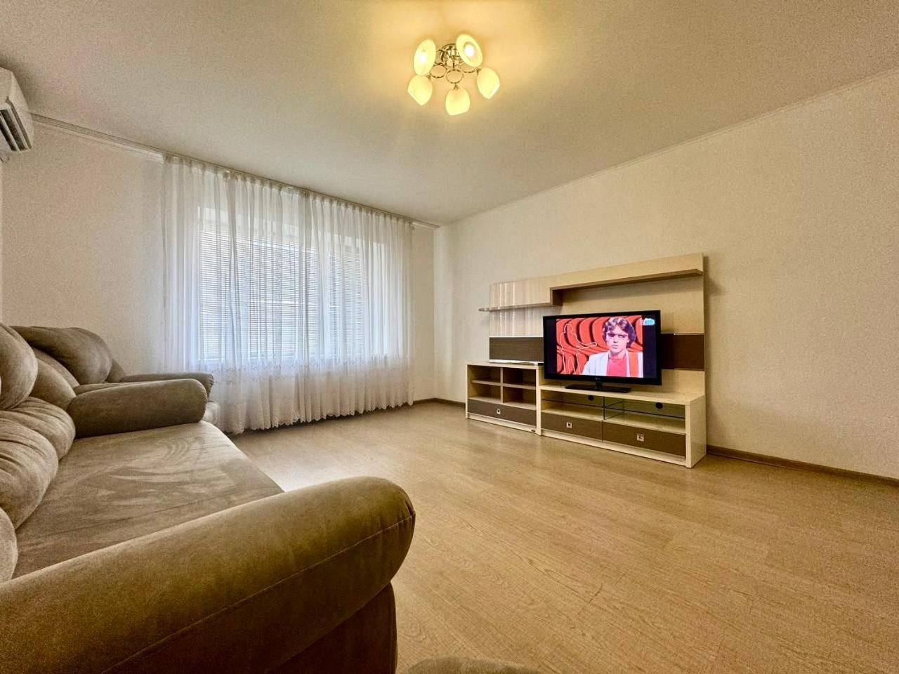 Apartpoltava Стильні Білосніжні Апартаменти, 2-Окремі Кімнати , Документи Для Відрядження , Банківський Чек Eksteriør billede